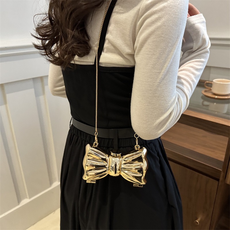 Mini Clutch a Forma di Fiocco  - Party Favor Bag recensione e prezzo