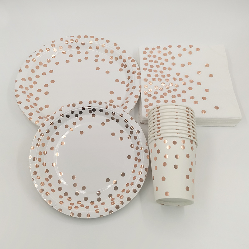 Kit di stoviglie per feste in  - Table Cloth Disposable recensione e prezzo